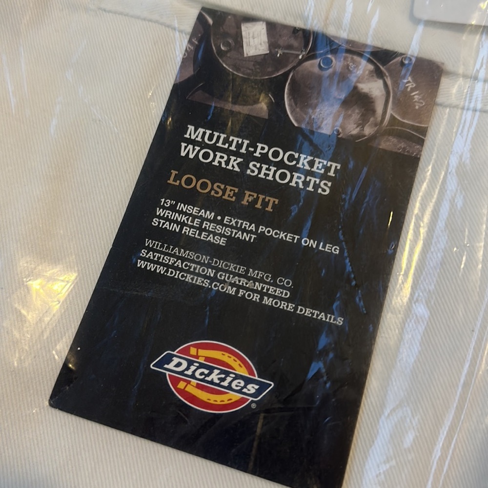 Men’s- Dickie’s Work Shorts - size 46 - Loose Fit - Cellphone Pocket WHITE - Picture 4 of 4
